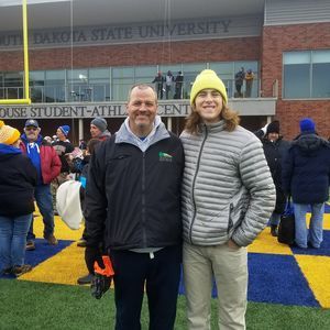 Meet your Posher, Steele